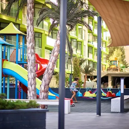 Opal Luxury 110 N Pool * Năvodari