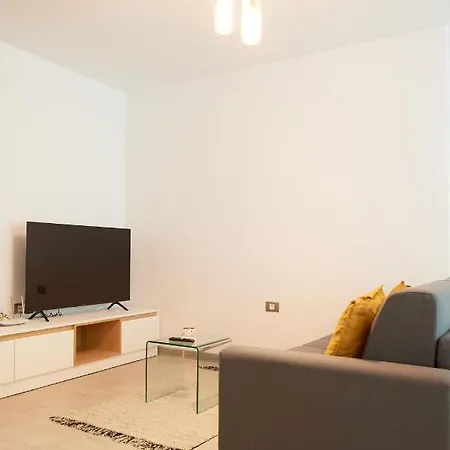 Opal Luxury 110 N Pool * Năvodari