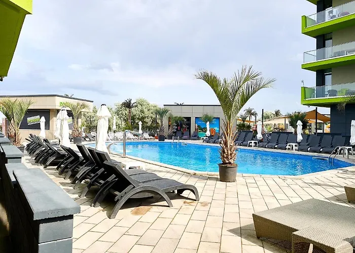 Opal Luxury 110 N Pool Năvodari