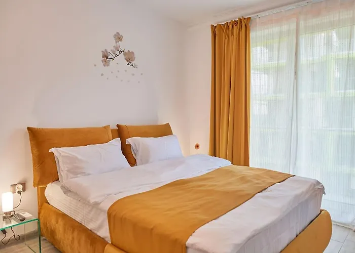 Opal Luxury 110 N Pool Năvodari