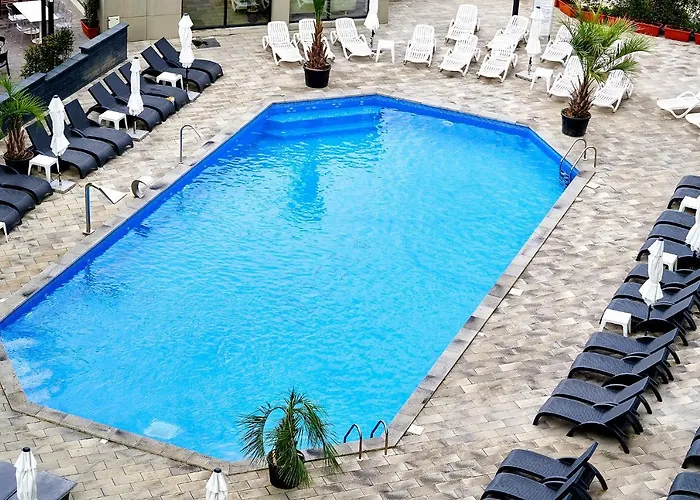 Opal Luxury 110 N Pool *