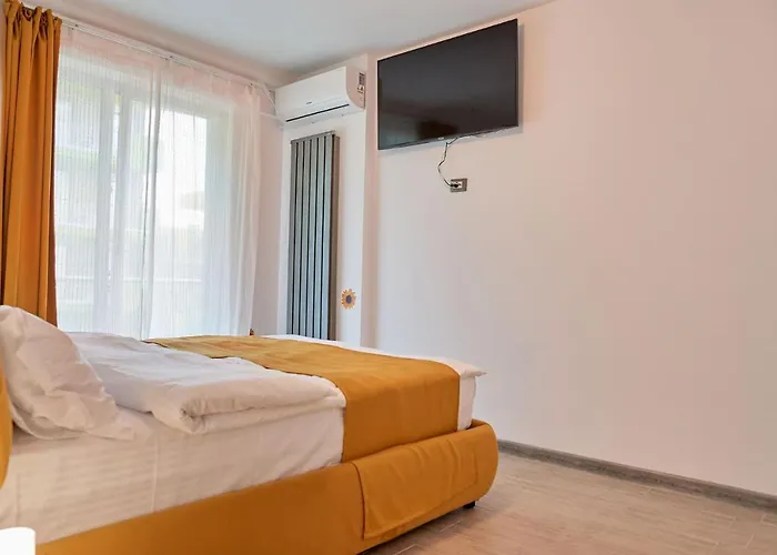 Opal Luxury 110 N Pool Năvodari